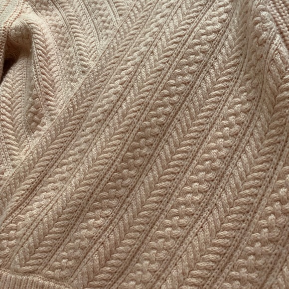 Sweater - Picture 4 of 4